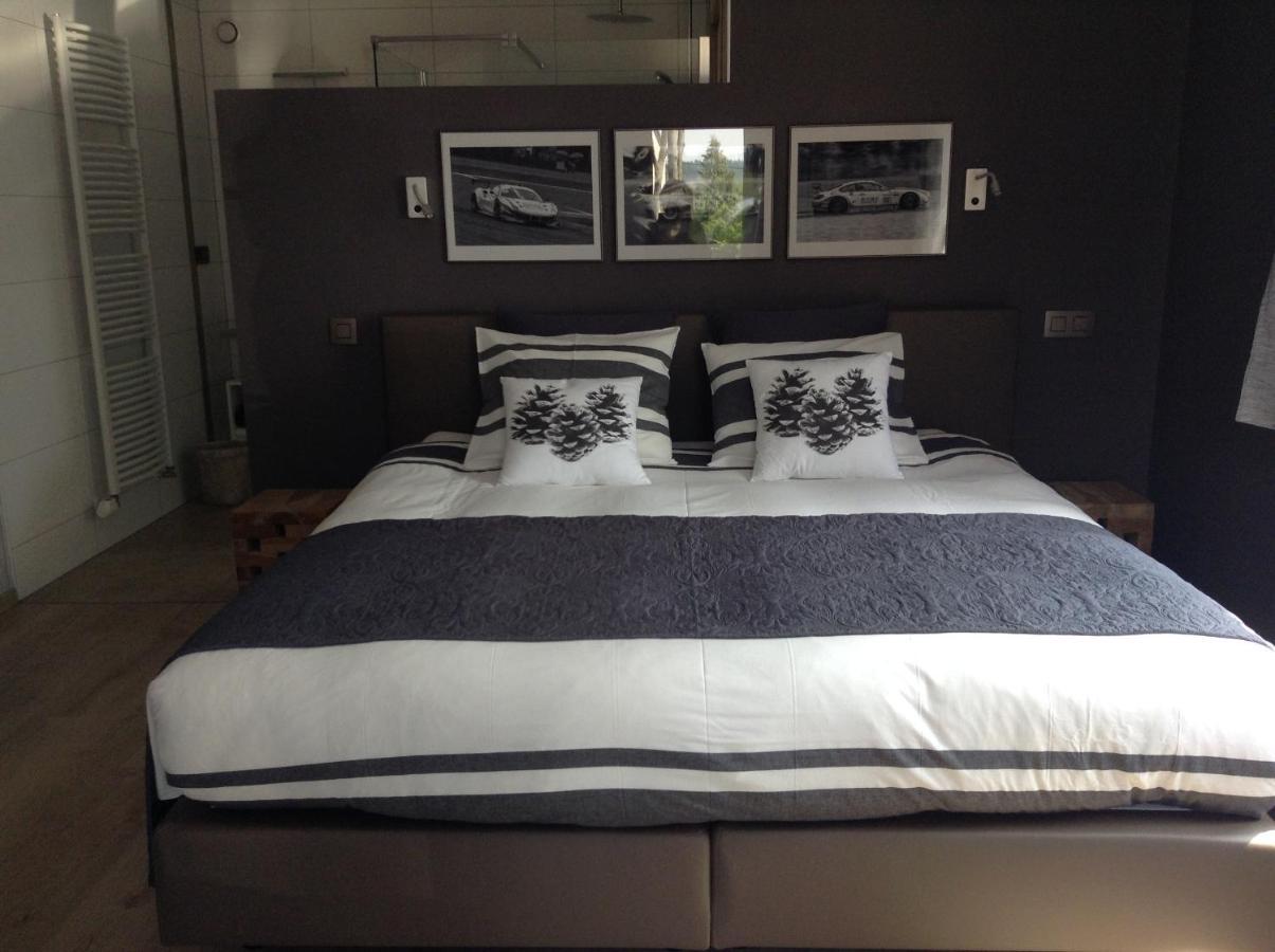 Bed and Breakfast "Un Matin Au Jardin" Francorchamps Esterno foto